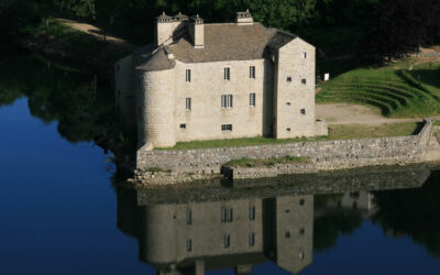 CASTANET CASTLE